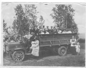 Wiggs O'Neill's packard truck taxi. (Images are provided for educational and research purposes only. Other use requires permission, please contact the Museum.) thumbnail