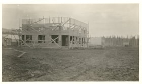 Building construction, Hubert, B.C.. (Images are provided for educational and research purposes only. Other use requires permission, please contact the Museum.) thumbnail