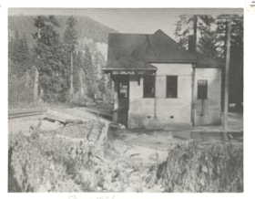 Salvus, B.C., Grand Trunk Pacific train station damage after the Skeena River flood. (Images are provided for educational and research purposes only. Other use requires permission, please contact the Museum.) thumbnail