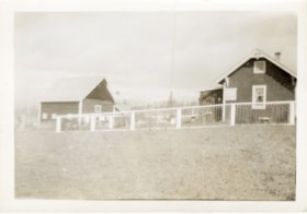 Billeter Farm houses. (Images are provided for educational and research purposes only. Other use requires permission, please contact the Museum.) thumbnail