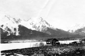 The Hanson house on Lake Kathlyn. (Images are provided for educational and research purposes only. Other use requires permission, please contact the Museum.) thumbnail
