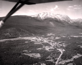 Aerial view of Smithers, B.C.. (Images are provided for educational and research purposes only. Other use requires permission, please contact the Museum.) thumbnail