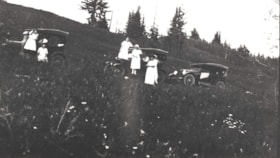 Unidentified group with 3 cars.. (Images are provided for educational and research purposes only. Other use requires permission, please contact the Museum.) thumbnail