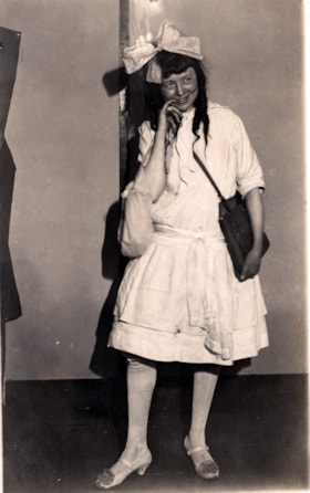 Ethel Barwise in a masquerade costume. (Images are provided for educational and research purposes only. Other use requires permission, please contact the Museum.) thumbnail