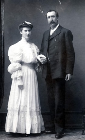 Jessie and Archibald McInnes. (Images are provided for educational and research purposes only. Other use requires permission, please contact the Museum.) thumbnail