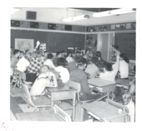 Ann Bain's Gr. 6 class. (Images are provided for educational and research purposes only. Other use requires permission, please contact the Museum.) thumbnail