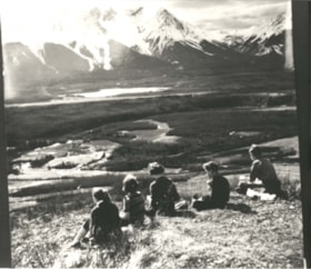 Five children on Malkow lookout. (Images are provided for educational and research purposes only. Other use requires permission, please contact the Museum.) thumbnail