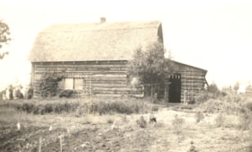 Unidentified log house. (Images are provided for educational and research purposes only. Other use requires permission, please contact the Museum.) thumbnail