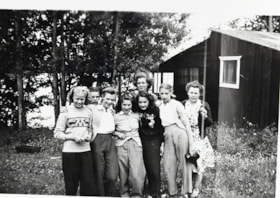 Group photo of unidentified women. (Images are provided for educational and research purposes only. Other use requires permission, please contact the Museum.) thumbnail