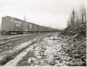 Grand Trunk Pacific Railway cars. (Images are provided for educational and research purposes only. Other use requires permission, please contact the Museum.) thumbnail