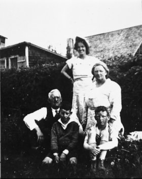 Dimock family with Ken Haughton. (Images are provided for educational and research purposes only. Other use requires permission, please contact the Museum.) thumbnail
