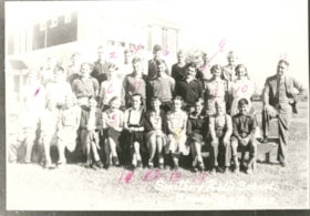 Smithers Public School Grade 7 and 8 class photograph. (Images are provided for educational and research purposes only. Other use requires permission, please contact the Museum.) thumbnail