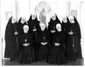 Formal photo of the Sisters of St. Ann. (Images are provided for educational and research purposes only. Other use requires permission, please contact the Museum.) thumbnail