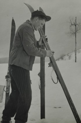 Jorgen Dahlie, at Malkow Ski Hill, Feb. 1946. (Images are provided for educational and research purposes only. Other use requires permission, please contact the Museum.) thumbnail
