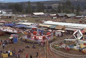 Fall Fair, Aug 27/77. (Images are provided for educational and research purposes only. Other use requires permission, please contact the Museum.) thumbnail