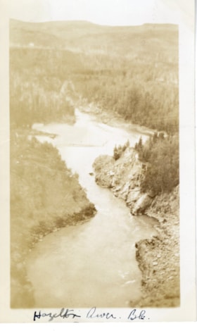 Aerial view of Widzin Kwah Canyon. (Images are provided for educational and research purposes only. Other use requires permission, please contact the Museum.) thumbnail