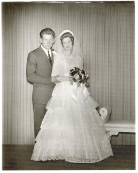 Hank Doornbos and Tina Vanderwal on their wedding day. (Images are provided for educational and research purposes only. Other use requires permission, please contact the Museum.) thumbnail