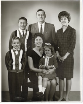 Haywood Family photo. (Images are provided for educational and research purposes only. Other use requires permission, please contact the Museum.) thumbnail