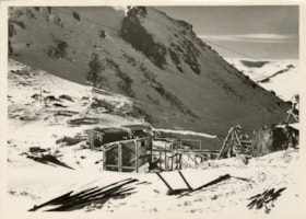 Colliery in the mountains. (Images are provided for educational and research purposes only. Other use requires permission, please contact the Museum.) thumbnail