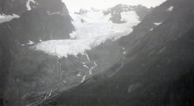 Evelyn glacier. (Images are provided for educational and research purposes only. Other use requires permission, please contact the Museum.) thumbnail