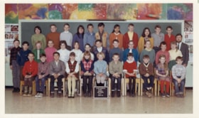 Lake Kathlyn Elementary School Division 1 class photo 1969-70. (Images are provided for educational and research purposes only. Other use requires permission, please contact the Museum.) thumbnail