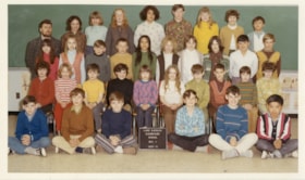 Lake Kathlyn Elementary School Division 1 class photo 1970-71. (Images are provided for educational and research purposes only. Other use requires permission, please contact the Museum.) thumbnail