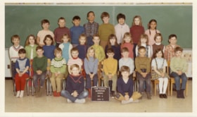Lake Kathlyn Elementary School Division 3 class photo 1970-71. (Images are provided for educational and research purposes only. Other use requires permission, please contact the Museum.) thumbnail
