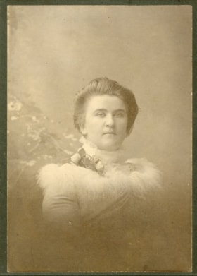 Headshot of unidentified (Bannister?) woman. (Images are provided for educational and research purposes only. Other use requires permission, please contact the Museum.) thumbnail