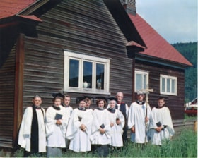 Group in front of St. James Anglican Church. (Images are provided for educational and research purposes only. Other use requires permission, please contact the Museum.) thumbnail