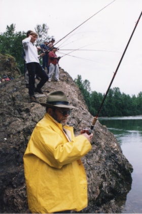 Fishermen at Idiot Rock. (Images are provided for educational and research purposes only. Other use requires permission, please contact the Museum.) thumbnail