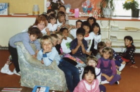 Grade 1 class at Muheim Memorial Elementary School. (Images are provided for educational and research purposes only. Other use requires permission, please contact the Museum.) thumbnail