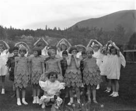 Group of children in fairy costumes. (Images are provided for educational and research purposes only. Other use requires permission, please contact the Museum.) thumbnail