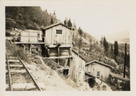 Buildings at Duthie Mine. (Images are provided for educational and research purposes only. Other use requires permission, please contact the Museum.) thumbnail