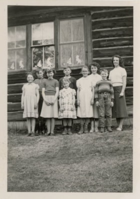 Kispiox School students and teacher. (Images are provided for educational and research purposes only. Other use requires permission, please contact the Museum.) thumbnail