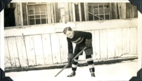Bill Leach playing hockey. (Images are provided for educational and research purposes only. Other use requires permission, please contact the Museum.) thumbnail