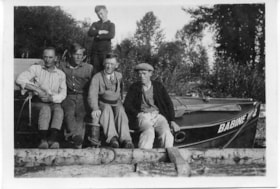 Group at Donald's Landing. (Images are provided for educational and research purposes only. Other use requires permission, please contact the Museum.) thumbnail