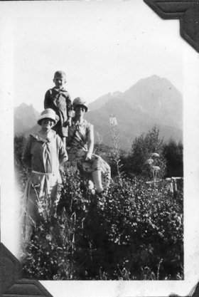 Jack, Peg, and Emma at Rocher de Boule. (Images are provided for educational and research purposes only. Other use requires permission, please contact the Museum.) thumbnail