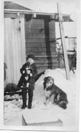 Jack McDonell with Masher and Pat. (Images are provided for educational and research purposes only. Other use requires permission, please contact the Museum.) thumbnail