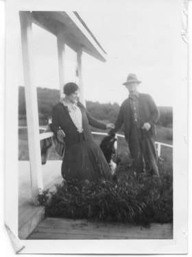 Jess, Blackie, and A.R. on Hudson Bay House verandah. (Images are provided for educational and research purposes only. Other use requires permission, please contact the Museum.) thumbnail