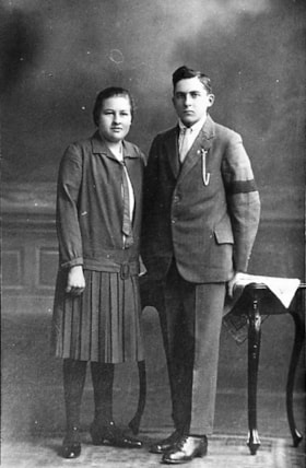 John and Elizabeth Brienen in Holland. (Images are provided for educational and research purposes only. Other use requires permission, please contact the Museum.) thumbnail