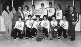 Houston Bantam A hockey team with cheque. (Images are provided for educational and research purposes only. Other use requires permission, please contact the Museum.) thumbnail