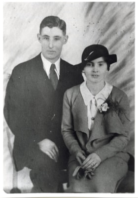 Wedding photo of Bill and Betty Dungate. (Images are provided for educational and research purposes only. Other use requires permission, please contact the Museum.) thumbnail