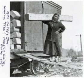 Mary Jim loading ties at Houston. (Images are provided for educational and research purposes only. Other use requires permission, please contact the Museum.) thumbnail