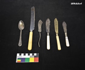 Cutlery Set. (Images are provided for educational and research purposes only. Other use requires permission, please contact the Museum.) thumbnail
