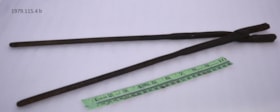 Flat Tongs. (Images are provided for educational and research purposes only. Other use requires permission, please contact the Museum.) thumbnail