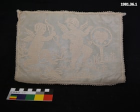 Handkerchief Case. (Images are provided for educational and research purposes only. Other use requires permission, please contact the Museum.) thumbnail