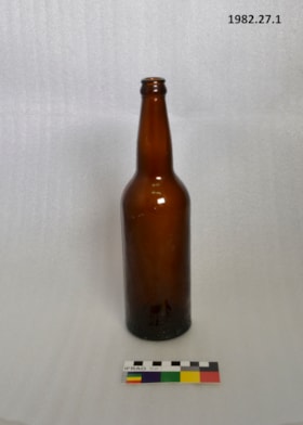 Beer Bottle. (Images are provided for educational and research purposes only. Other use requires permission, please contact the Museum.) thumbnail