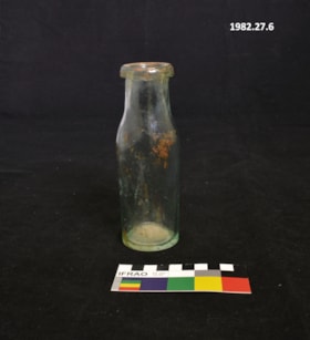 Bottle. (Images are provided for educational and research purposes only. Other use requires permission, please contact the Museum.) thumbnail