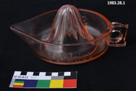 Juice Reamer. (Images are provided for educational and research purposes only. Other use requires permission, please contact the Museum.) thumbnail