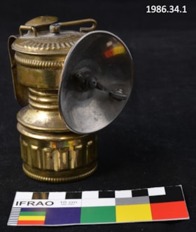 Carbide Lamp. (Images are provided for educational and research purposes only. Other use requires permission, please contact the Museum.) thumbnail
